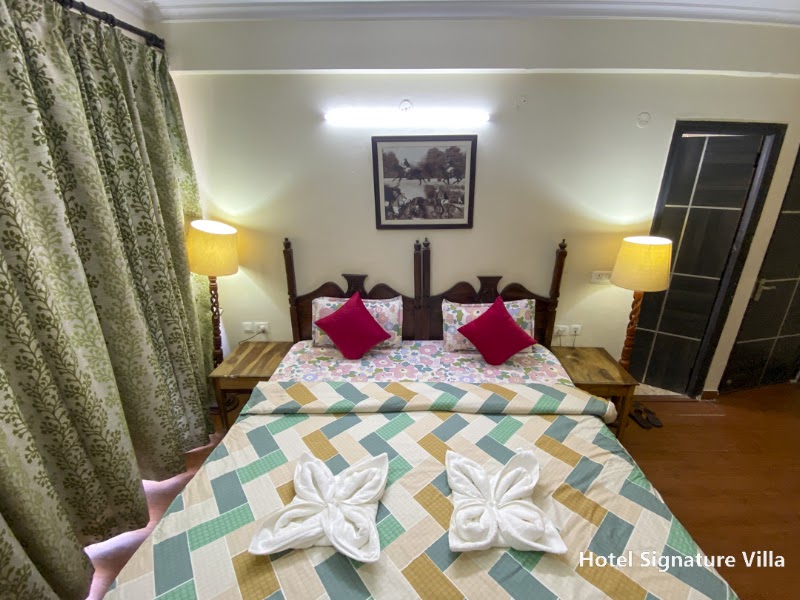 Hotel Signature Villa - Hotel Signature Villa 1st Floor, Alokik The Ranbanaka Royal, Circuit House Rd, near Blue City Mall, Ajit Colony, Jodhpur, Rajasthan 342006, India