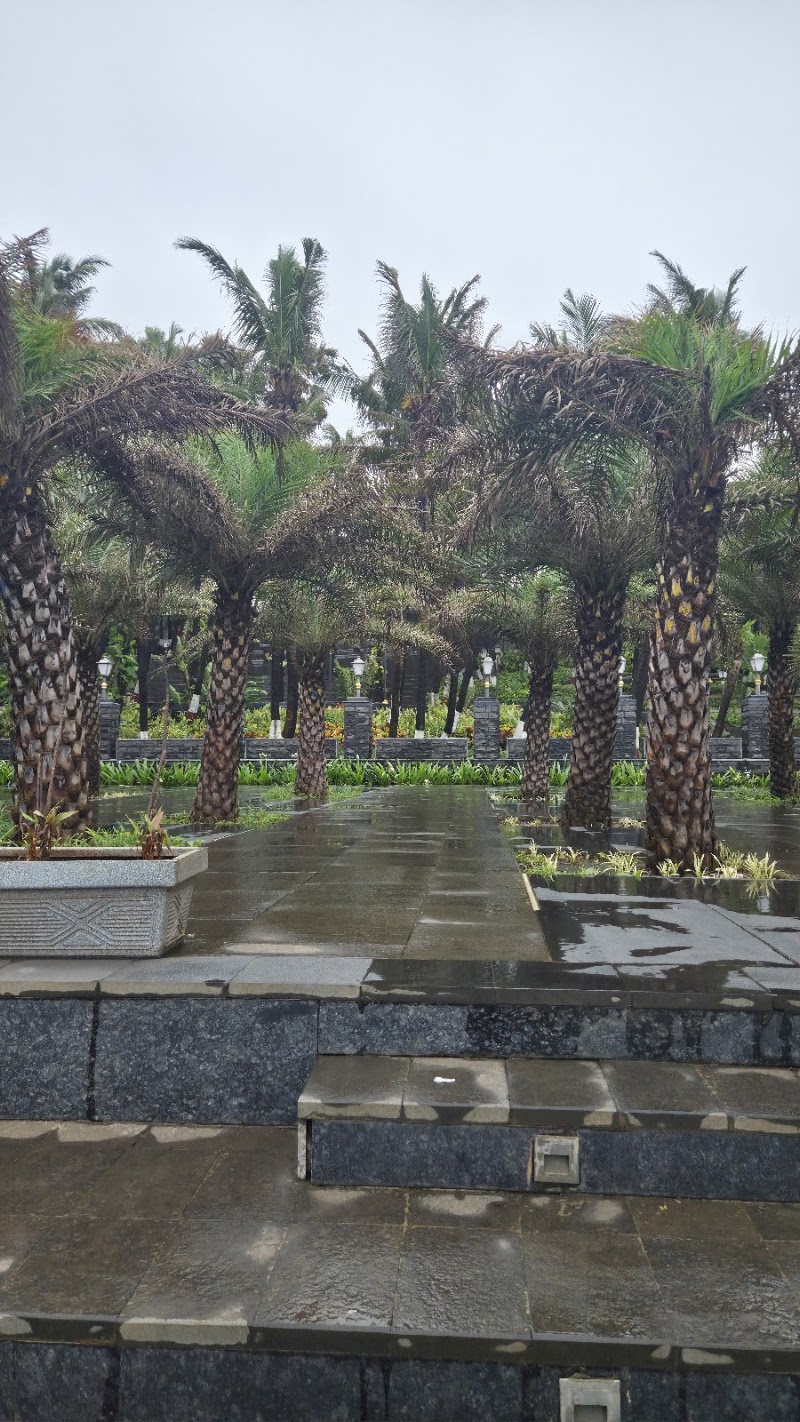Lands End Garden - Lands End Garden, Bandra Fort Trail, Mount Mary, Bandra West, Mumbai, Maharashtra 400050, India