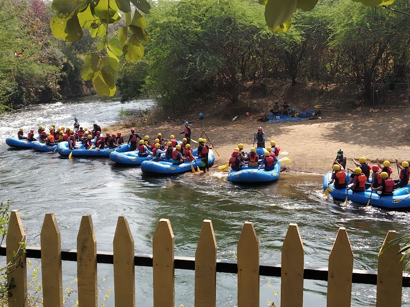 Khalwani River Rafting & Eco Tourism - Khalwani River Rafting & Eco Tourism VP98+HW2, Unnamed Road, Zer, Gujarat 393151, India
