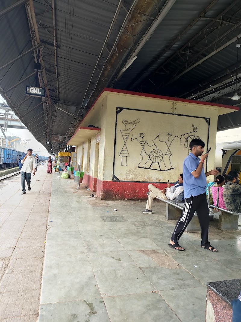 Gwalior Junction Railway Station platform 2 - Gwalior Junction Railway Station platform 2, 659M+26X, Junction, Railway Colony, Gwalior, Madhya Pradesh 474002, India