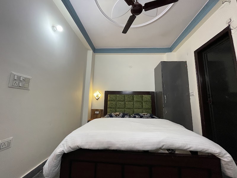 Nirvana Villa serviced apartments - Nirvana Villa serviced apartments A-99, Ramphal chowk, Chandar Vihar, Block B, Sector 7 Dwarka, Dwarka, New Delhi, Delhi, 110077, India