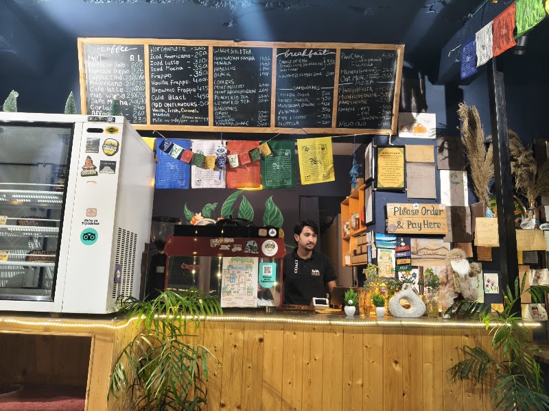 Openbook Coffee & Library Cafe Jibhi