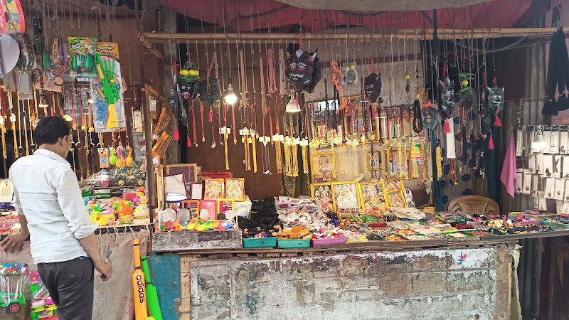 Kalkaji Market - Kalkaji Market, G7R4+JHP, Main Rd, Kalkaji Extension, Kalkaji, New Delhi, Delhi 110019, India