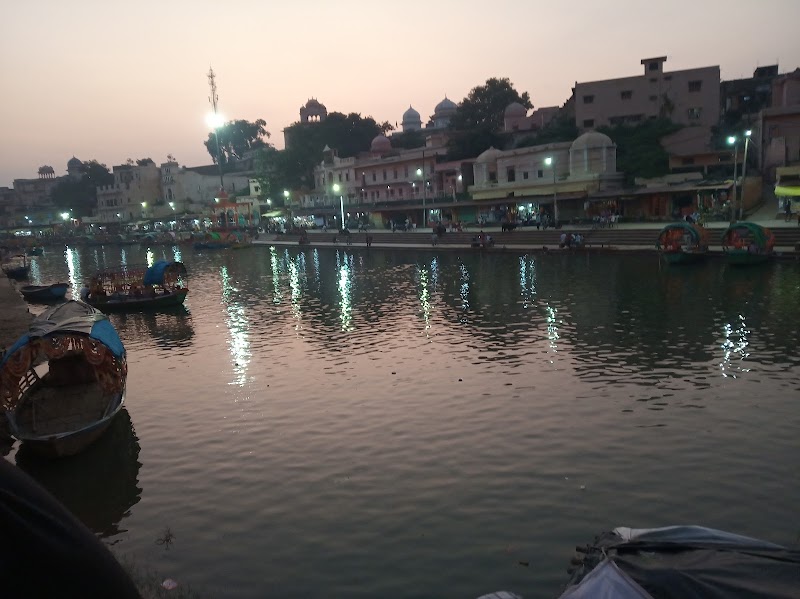 Acharya mandir nayagoun chitrakoot madhya pradesh - Acharya mandir nayagoun chitrakoot madhya pradesh, Naya Gaon, Chitrakoot, Madhya Pradesh 485334, India