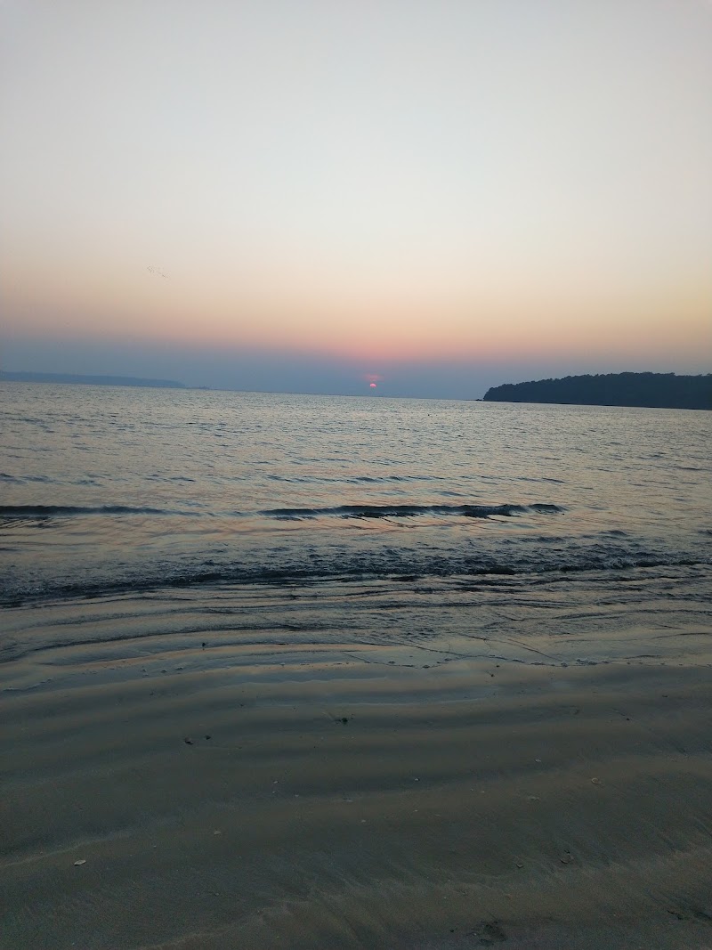 Bambolim Beach - Bambolim Beach, CVX2+RQR, Bambolim, Goa 403206, India