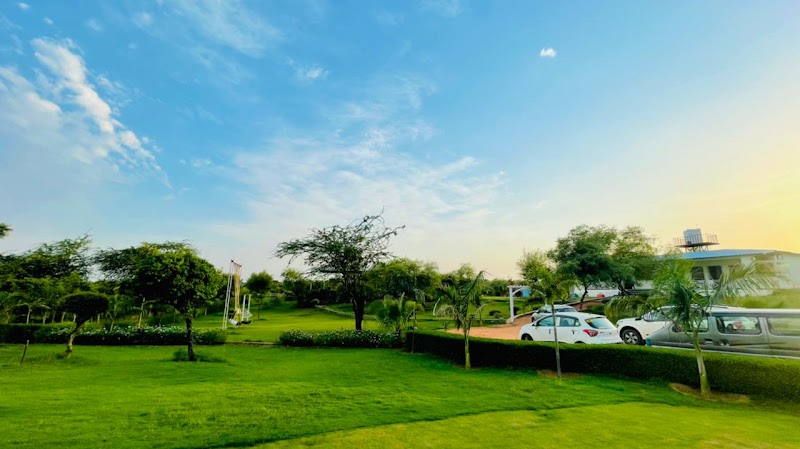 The Farm House Party - The Farm House Party, E-46 ansal aravali ,near pathways world school teekli road, Sohna Road, Badshahpur, Raiseena, Gangani, Haryana 122102, India