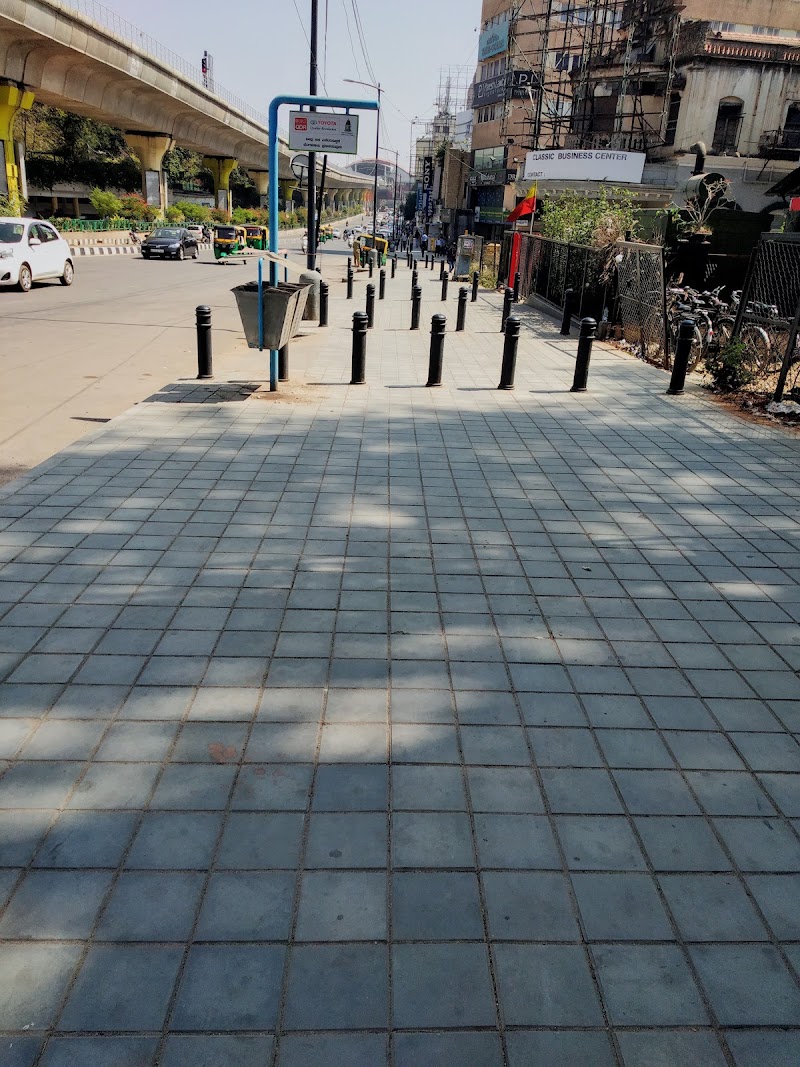 Mahatma Gandhi Road - Mahatma Gandhi Road Mahatma Gandhi Rd, Puducherry, India