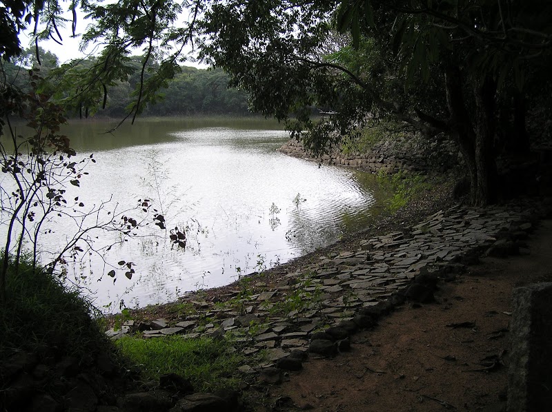 The Roerich and Devikarani Estate, Aagara Grama Panchayath - The Roerich and Devikarani Estate, Aagara Grama Panchayath, RGWC+94P, Tatguni, Badamanavarathekaval, Karnataka 560109, India