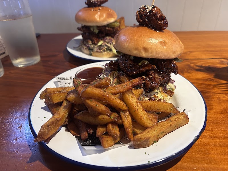Sprig + Fern Tavern, Tahuna - Sprig + Fern Tavern, Tahuna, 13 Beach Road, Tāhunanui, Nelson 7011, New Zealand