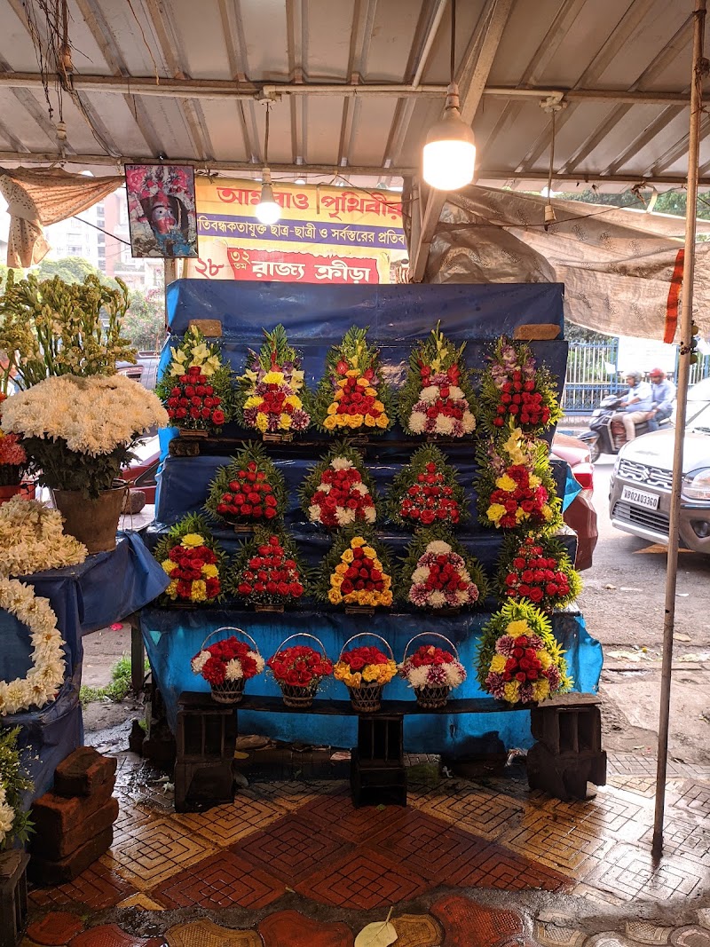 Gariahat Market - Gariahat Market, Fern Pl, Gariahat Market, Ballygunge Gardens, Gariahat, Kolkata, West Bengal 700019, India