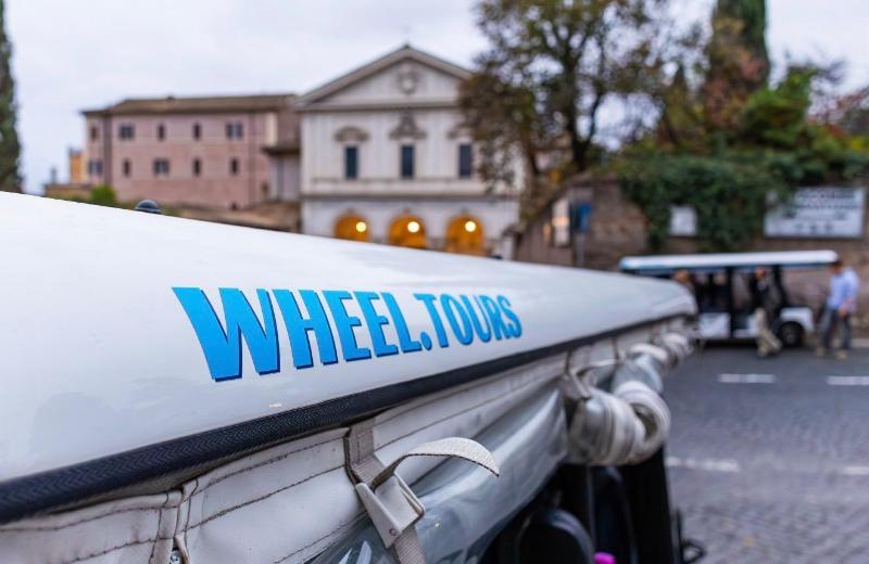 Wheel Tours Roma - Wheel Tours Roma, Via Urbana, 40, 00184 Roma RM, Italy