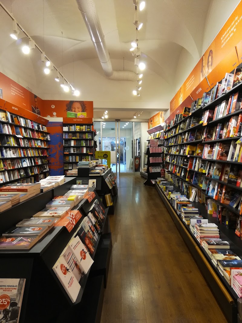 Giunti al Punto Librerie - Giunti al Punto Librerie, Via Bruno Buozzi, 22, 51100 Pistoia PT, Italy