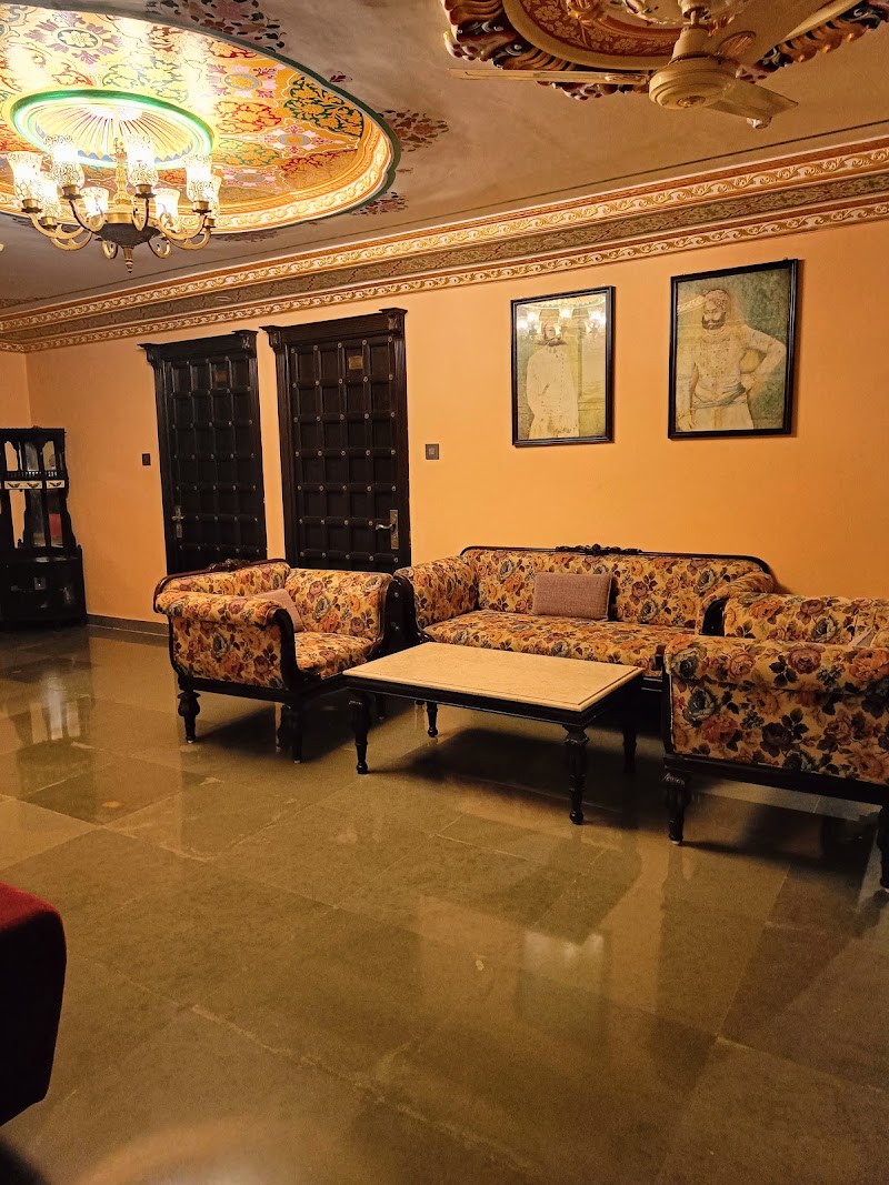 Hotel Inder Prakash - Hotel Inder Prakash Plot No 281, Rani Rd, Fateh Sagar Lake, Udaipur, Rajasthan 313004, India