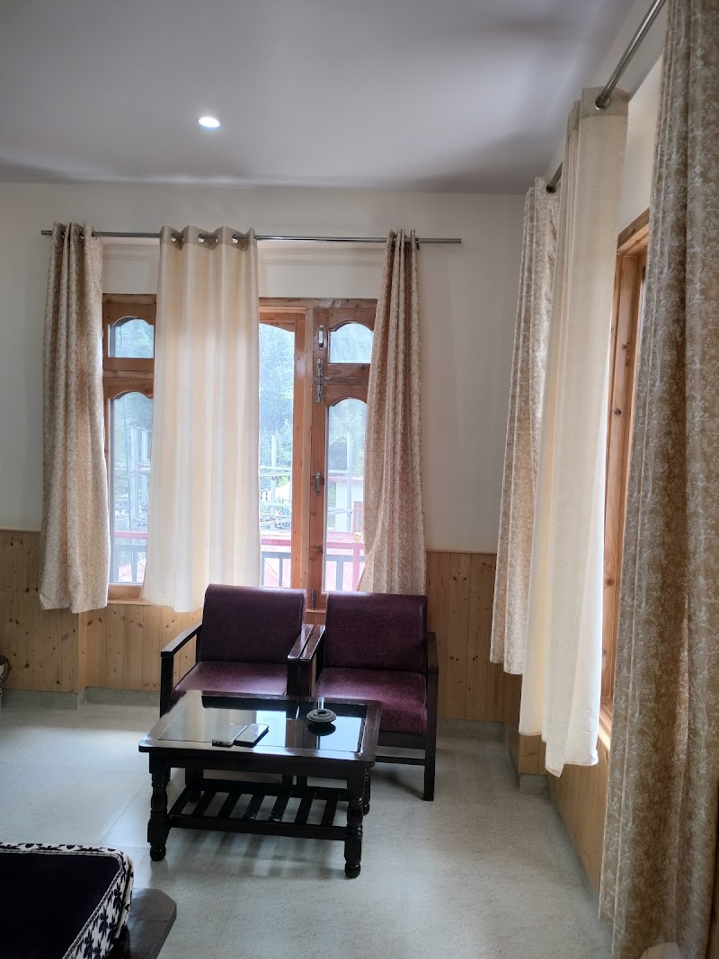 Hadimba Home Stay Janjehli - Hadimba Home Stay Janjehli Shikari Temple Rd, Janjehli, Himachal Pradesh 175047, India