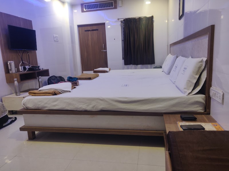 VAIBHAV RESIDENCY - VAIBHAV RESIDENCY W4FQ+WHF, Arcot Rd, beside LIC OFFICE, Vellore, Tamil Nadu 632012, India