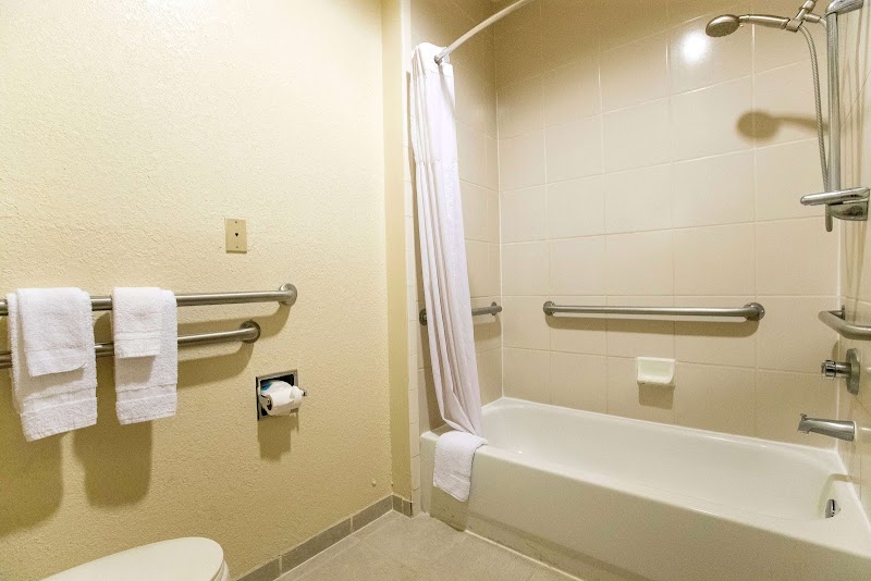 Days Inn & Suites by Wyndham Houston North/Aldine - Days Inn & Suites by Wyndham Houston North/Aldine 10137 North Fwy, Houston, TX 77037, USA