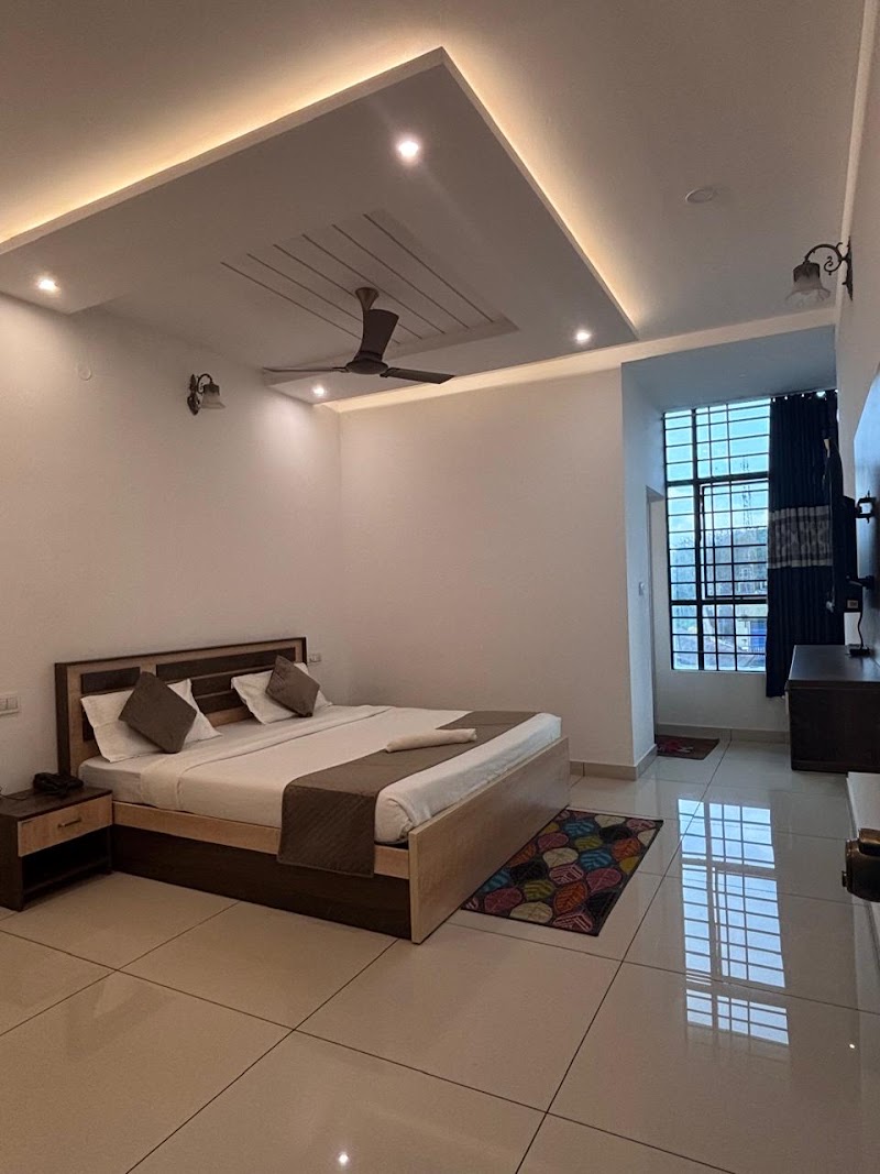 Hotel Prashanth Residency - Hotel Prashanth Residency near Pathrika Bhavan, opp. Viva near Pathrika Bhavan, Stuart Hill, Madikeri, Karnataka 571201, India
