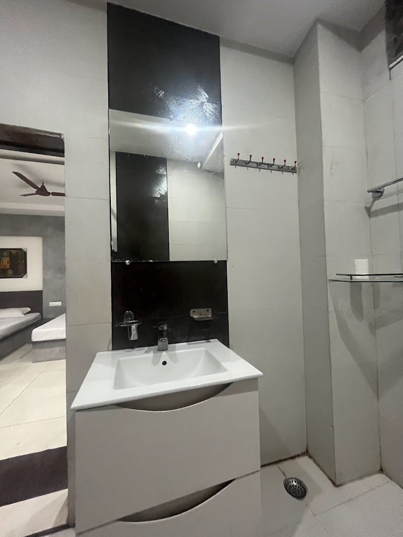 HOTEL THE J.M.C CHINTPURNI DHAM - HOTEL THE J.M.C CHINTPURNI DHAM Near Chintpurni Main parking 300 walk From Hotel to Parking, 3, मीटर दूर है माता जी के लंगर भवन से, min Drive From Hotel to temple, 300, Moien, Chintpurni, Himachal Pradesh 177110, India