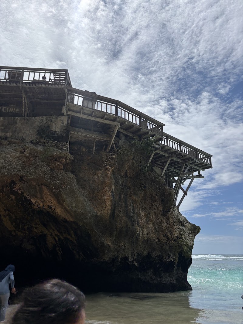 Suluban cave - Suluban cave, Jl. Pantai Suluban No.18, Pecatu, Kec. Kuta Sel., Kabupaten Badung, Bali 80361, Indonesia