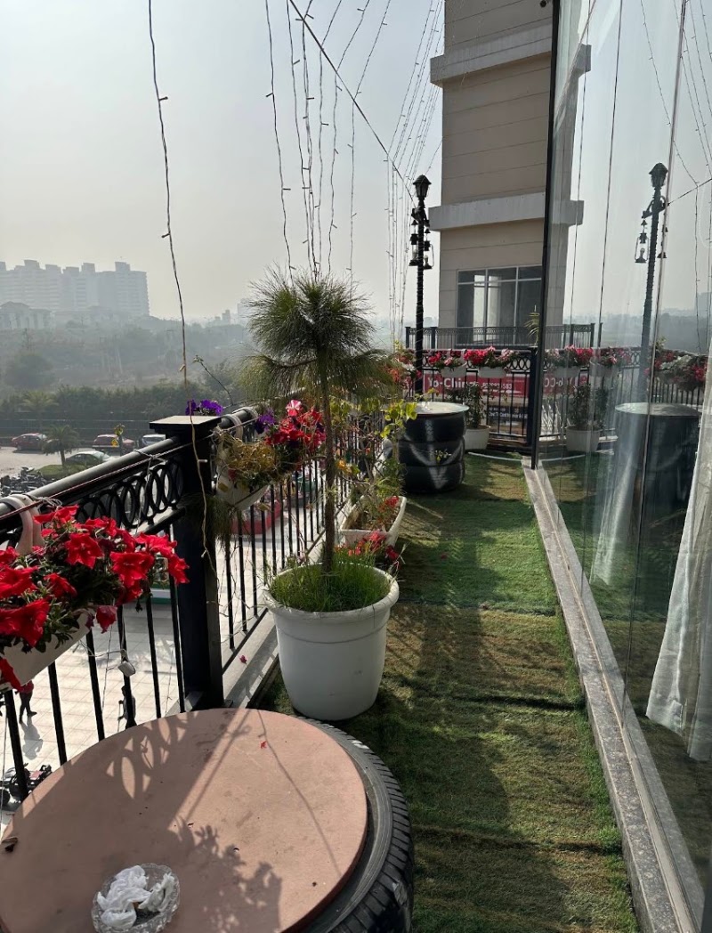 The Black Salt Restaurant & Bar - The Black Salt Restaurant & Bar Sapphire 90 Mall,S 215 Second floor, Sector 90, Gurugram, Haryana 122505, India