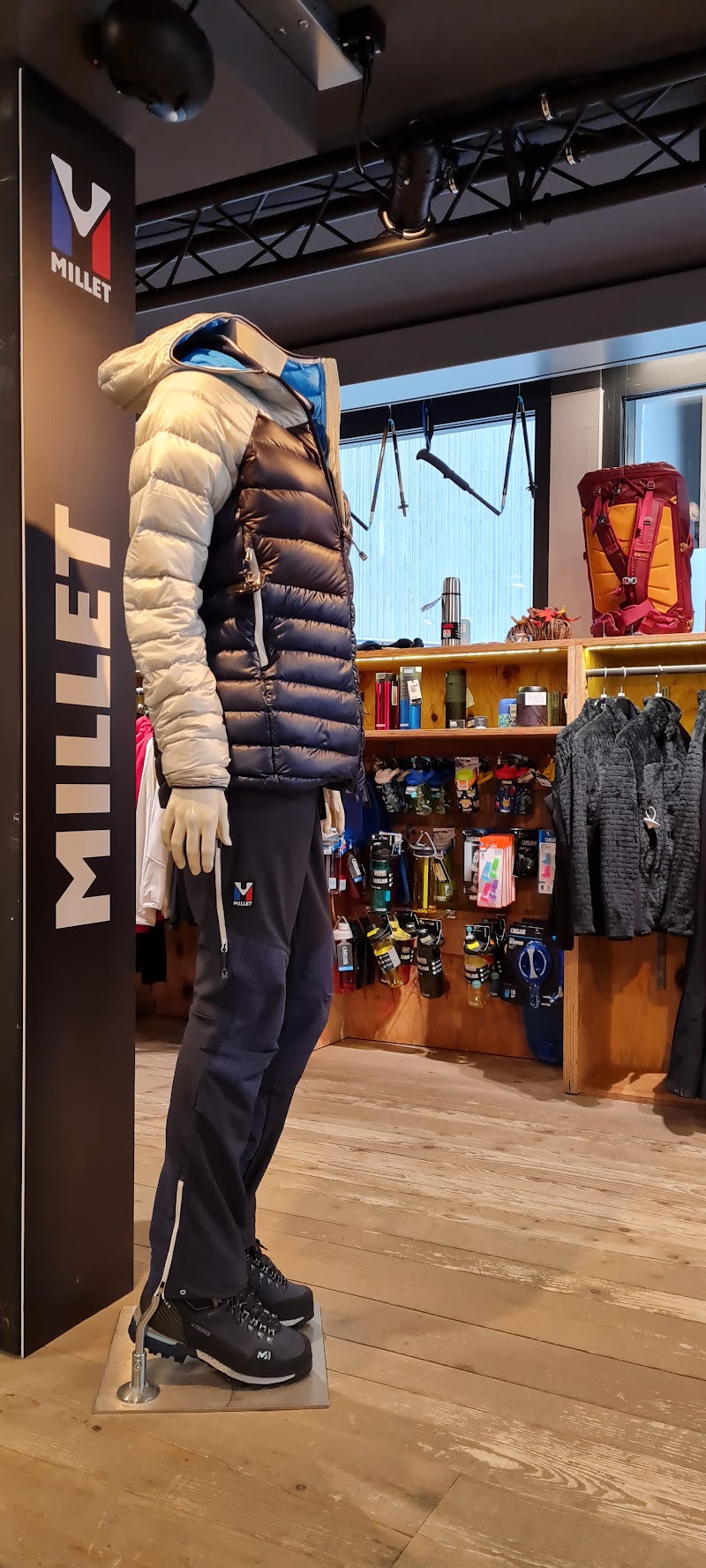 grindelwaldSPORTS Outdoor Shop & Cafe - grindelwaldSPORTS Outdoor Shop & Cafe, Dorfstrasse 103, 3818 Grindelwald, Switzerland