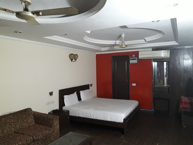 Hotel AERO INN - Hotel AERO INN 110037, Block B, Mahipalpur Village, Mahipalpur, New Delhi, Delhi 110037, India