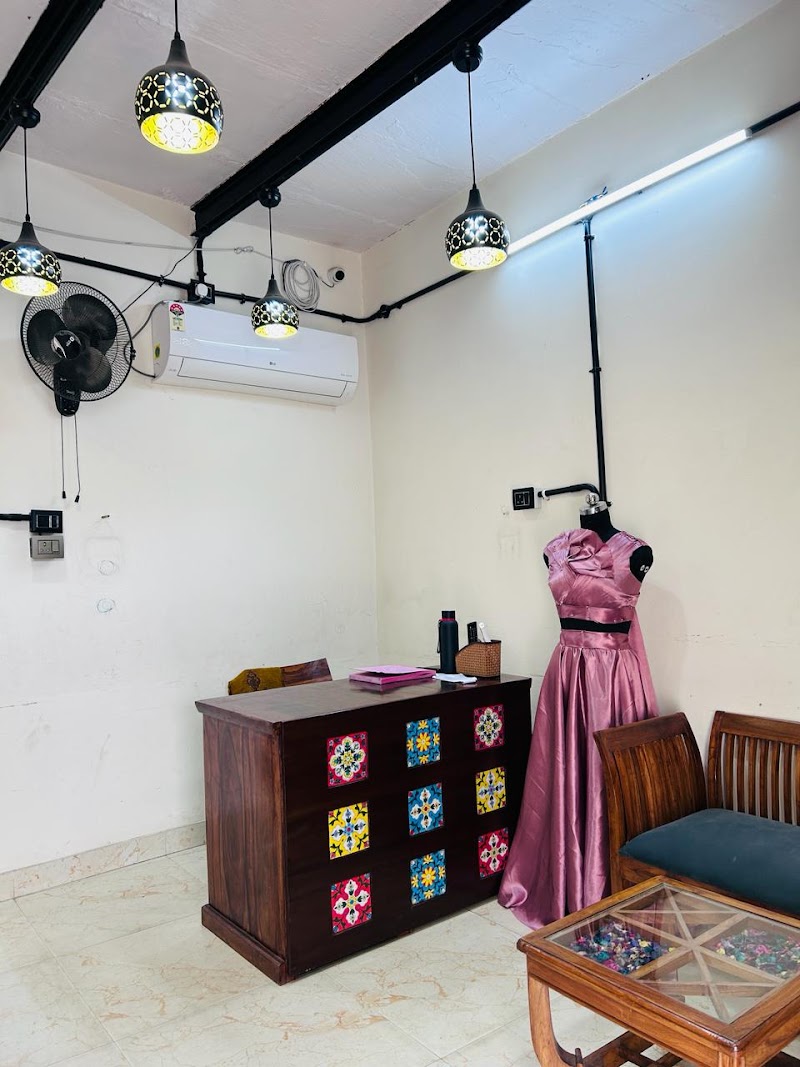 Aakaar Boutique - Aakaar Boutique Main, Badshahpur Sohna Rd, near sbi bank, Badshahpur, Sector 66, Gurugram, Haryana 122101, India