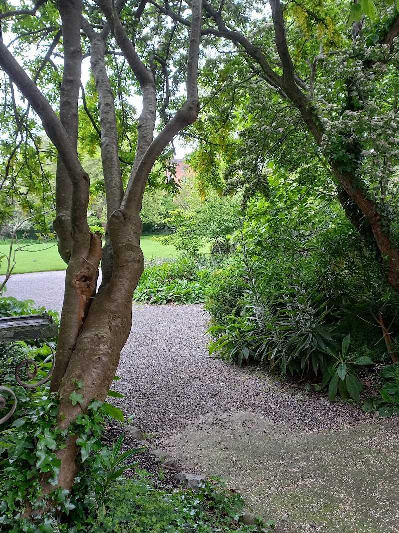 Fitzwilliam Square - Fitzwilliam Square, 2 Fitzwilliam Pl, Dublin, D02 K227, Ireland