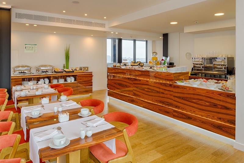 Hotel Premium Porto Downtown - Hotel Premium Porto Downtown Av. de Rodrigues de Freitas 427, 4000-423 Porto, Portugal