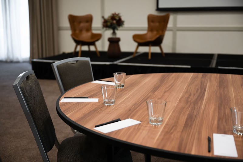 Yarra Valley Lodge - Yarra Valley Lodge, 2 Heritage Ave, Chirnside Park VIC 3116, Australia