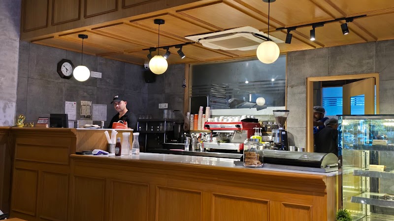 Barista Diner - Barista Diner SCO 4, Madhya Marg, Sector 26, Chandigarh, 160019, India