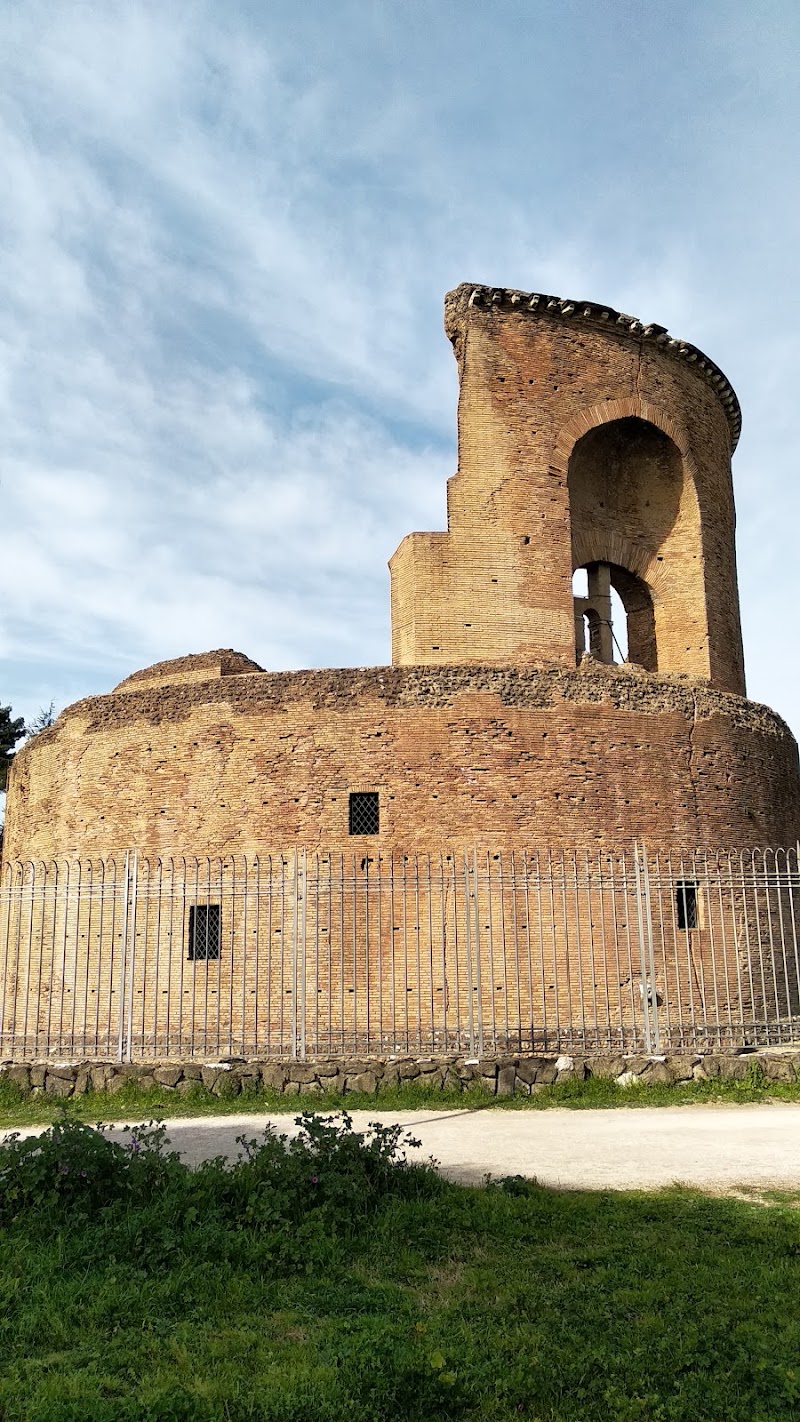 Mausoleum of Saint Helena at Tor Pignattara - Mausoleum of Saint Helena at Tor Pignattara, Via Casilina, 641, 00177 Roma RM, Italy