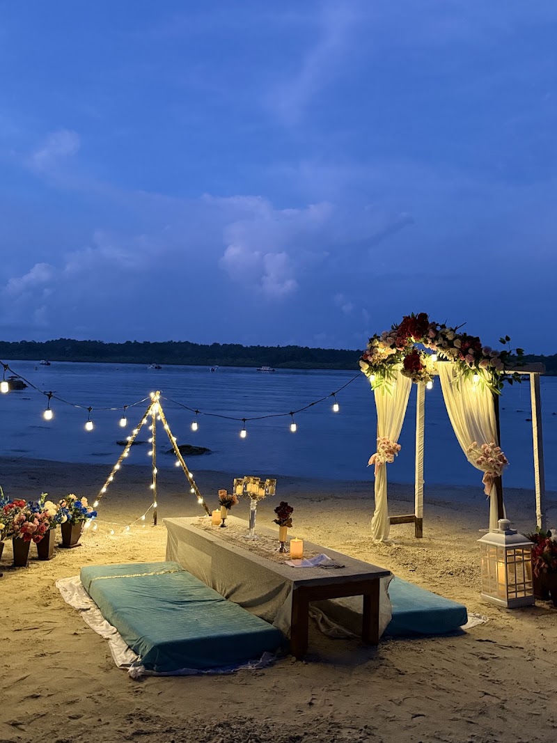 Nemo Cafe - The Beach Bar & Night Club at Havelock Island - Nemo Cafe - The Beach Bar & Night Club at Havelock Island Beach No.2,Havelock Island, Havelock Island Beach Resort,Govind Nagar Beach Havelock Island, Andaman and Nicobar Islands 744211, India