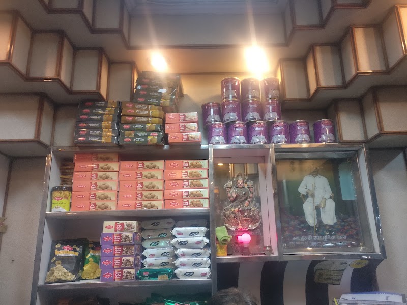 Haldiram Bhujiawala - Haldiram Bhujiawala, 2887+C32, Railway, Station Rd, Kote Gate, Bikaner, Rajasthan 334001, India