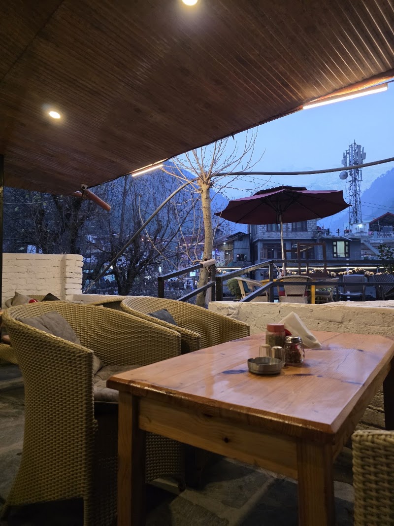 MoonDance Kasol Cafe & Bar - MoonDance Kasol Cafe & Bar near Bridge, Kasol, Sosan, Himachal Pradesh 175105, India
