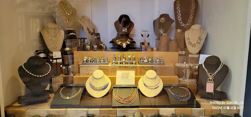 Tlaquepaque Arts & Shopping Village - Tlaquepaque Arts & Shopping Village, 336 AZ-179, Sedona, AZ 86336, USA