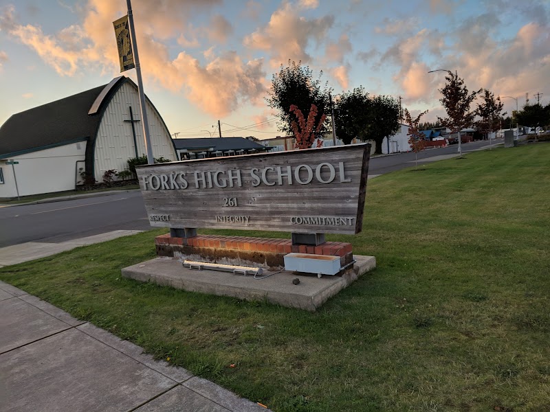 Forks High School - Forks High School, 261 Spartan Ave, Forks, WA 98331, USA