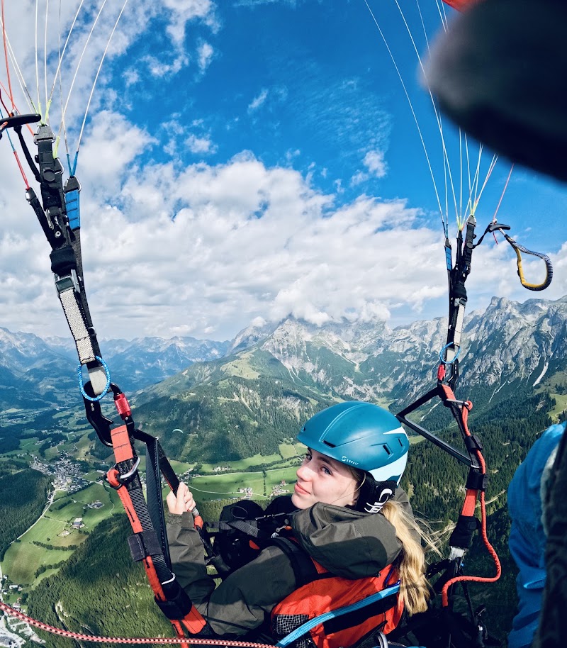 FlyTandem Paragliding Werfenweng - FlyTandem Paragliding Werfenweng, Weng 149, 5453 Werfenweng, Austria
