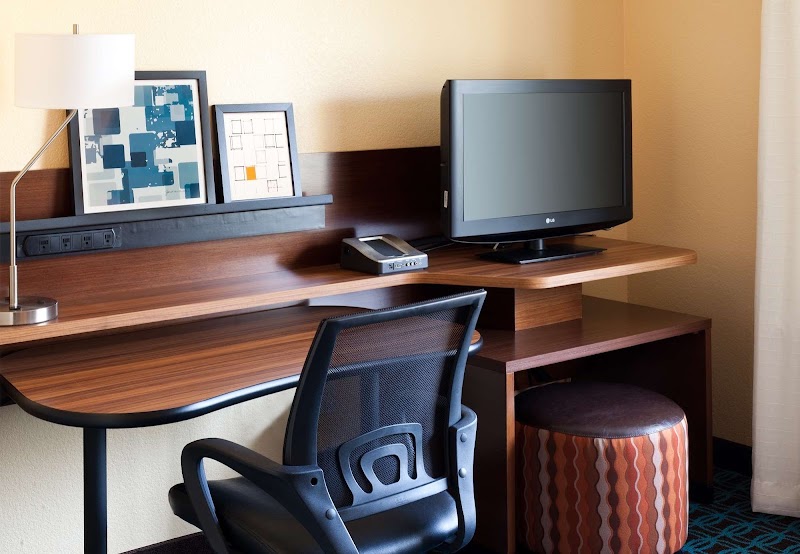 Country Inn & Suites by Radisson, Phoenix Airport, AZ - Country Inn & Suites by Radisson, Phoenix Airport, AZ, 4702 E University Dr, Phoenix, AZ 85034, USA