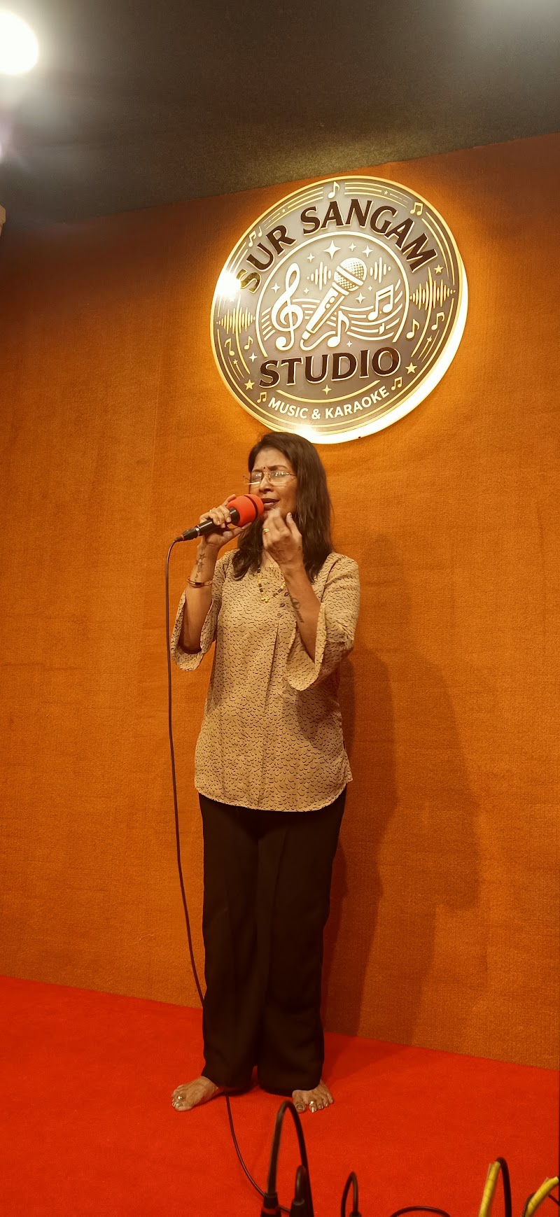Sur Sangam Studio, Music and Karaoke - Sur Sangam Studio, Music and Karaoke Anand bhavan, Lal Bahadur Shastri Marg, near Shani Mandir, behind Gopalas Hotel, Ambedkar Nagar, Kanjurmarg West, Bhandup West, Mumbai, Maharashtra 400078, India
