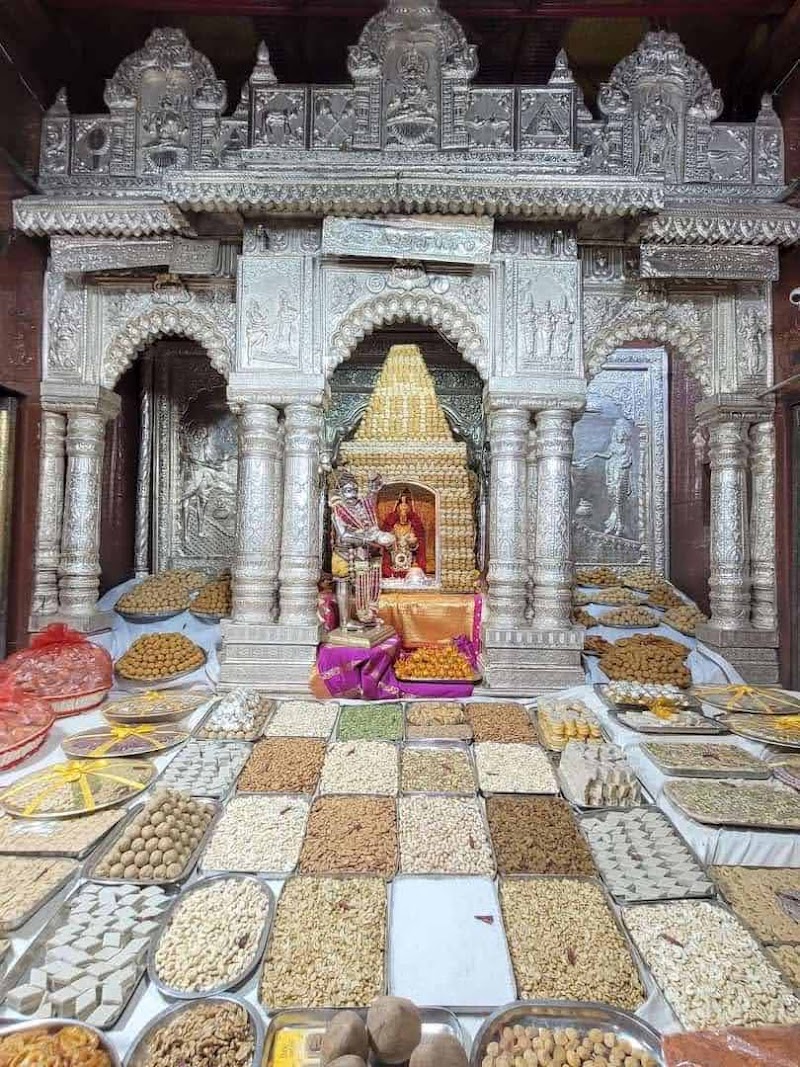 Shree Annapurna Mandir - Shree Annapurna Mandir, D 9, Annapurna Math Mandir, 1, Vishwanath Galli, Lahori Tola, Varanasi, Uttar Pradesh 221001, India