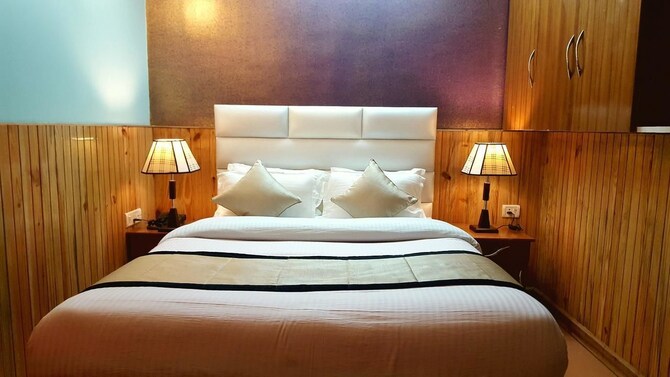 INDUS MOUNT ROYALE - 3 STAR HOTEL IN DARJEELING MALL - INDUS MOUNT ROYALE - 3 STAR HOTEL IN DARJEELING MALL, Ward No.: 10, 138/1, Dr Zakir Hussain Rd, beside SP Bunglaow, Manbari Basti, Darjeeling, West Bengal 734101, India