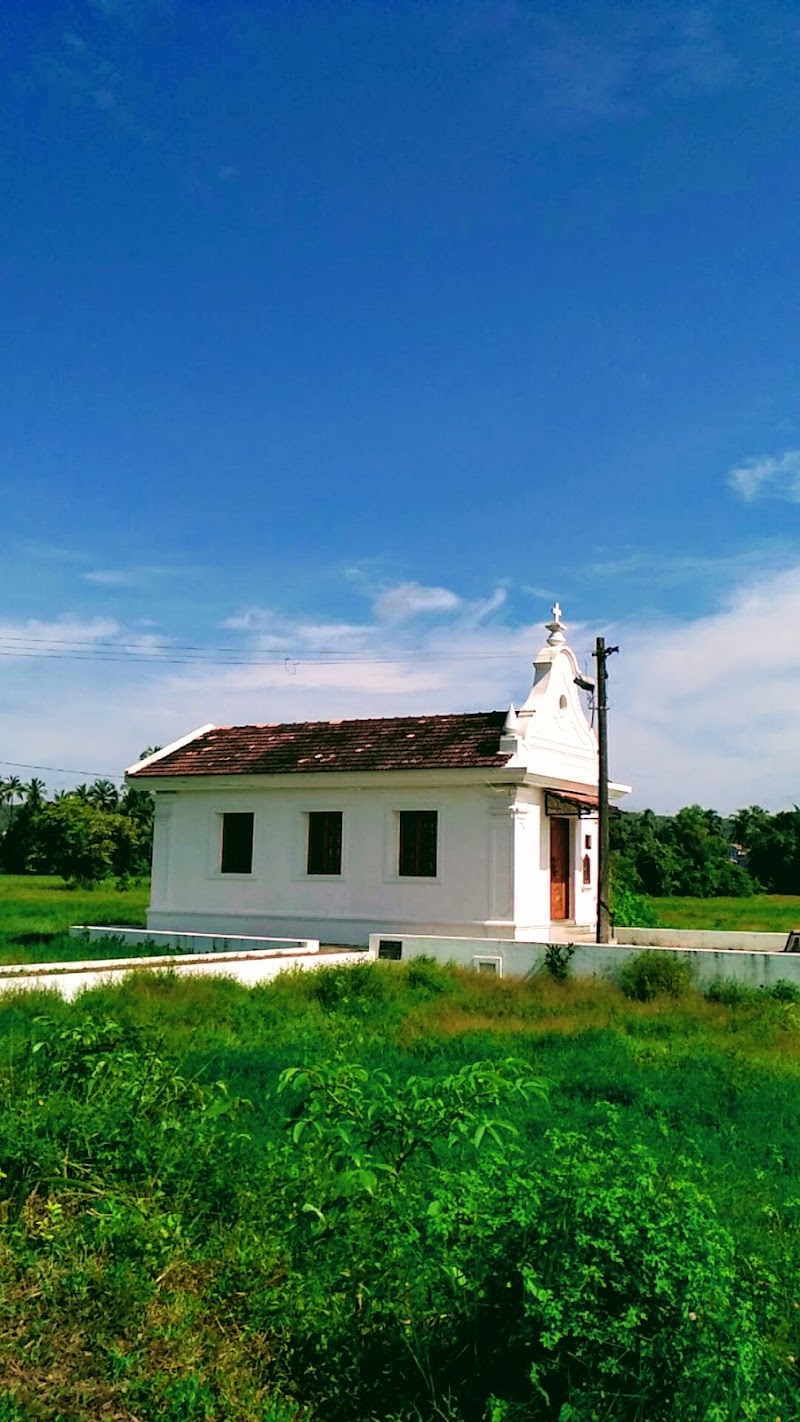 Holy Cross Chapel - Holy Cross Chapel, HQGP+V5F, Parra, Goa 403510, India