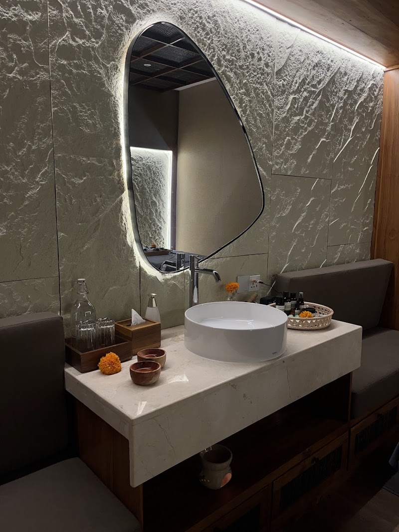 Svaha Spa Mai Main Canggu by Svaha Wellness - Svaha Spa Mai Main Canggu by Svaha Wellness Jl. Padang Linjong No.8, Canggu, Kec. Kuta Utara, Kabupaten Badung, Bali 80351, Indonesia