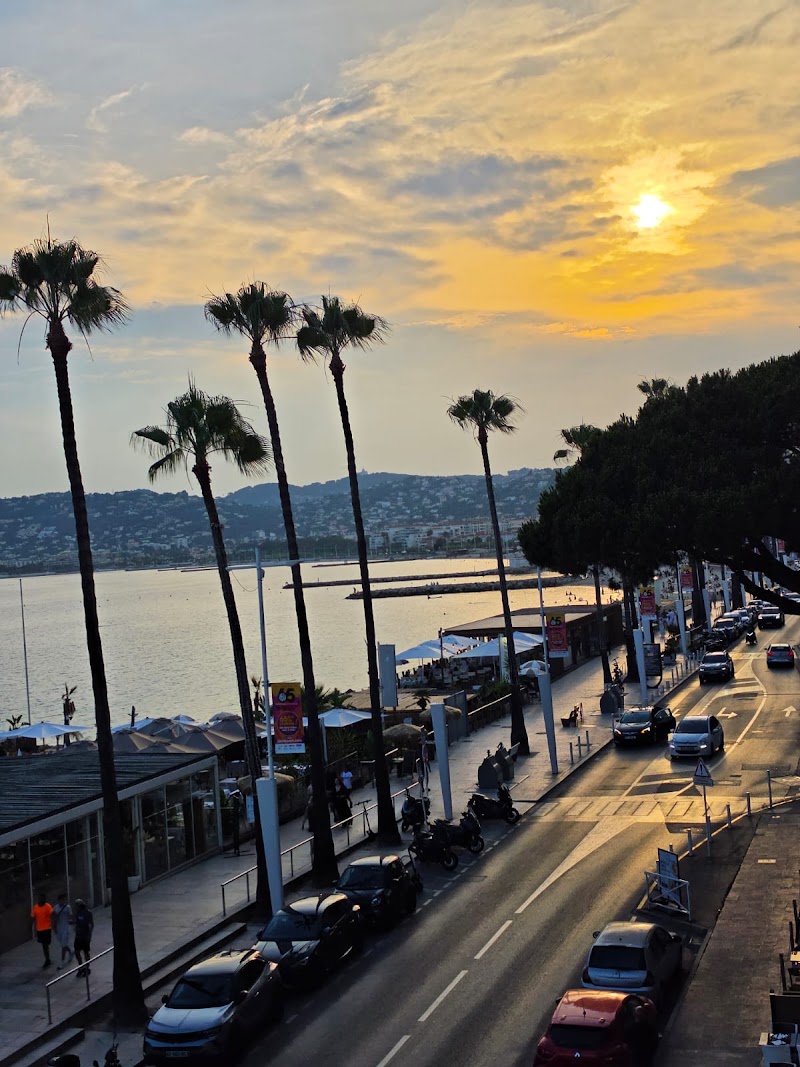 Plage de Juan les Pins - Plage de Juan les Pins 06160 Antibes, France