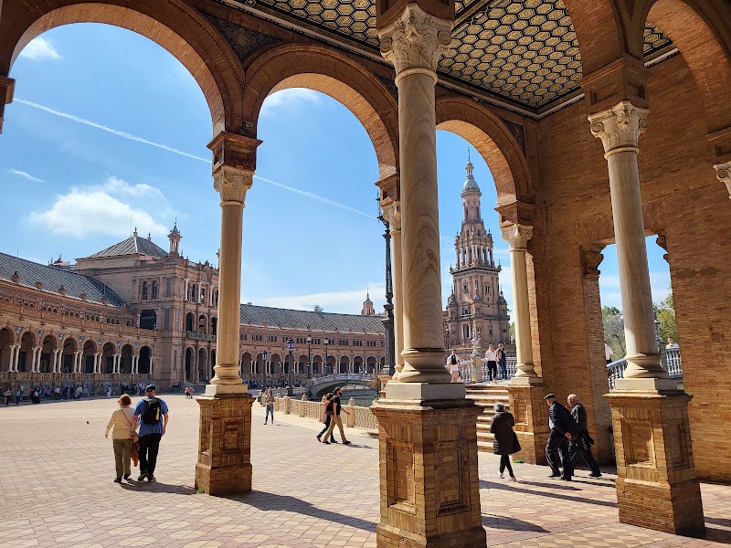 Fuente Plaza de España - Fuente Plaza de España 41013 Seville, Spain