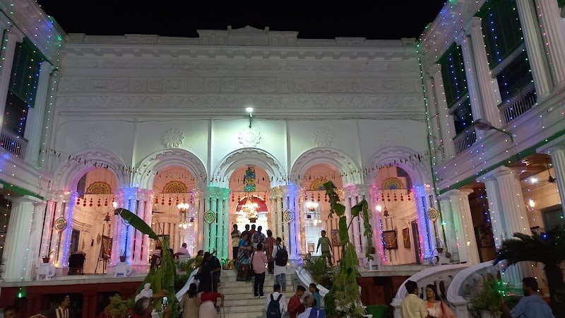 Pathuriaghata Rajbari (Khelat Ghose’s Residence) - Pathuriaghata Rajbari (Khelat Ghose’s Residence) 69, Pathuria Ghat St, Malapara, Santoshpur, Jorabagan, Kolkata, West Bengal 700006, India