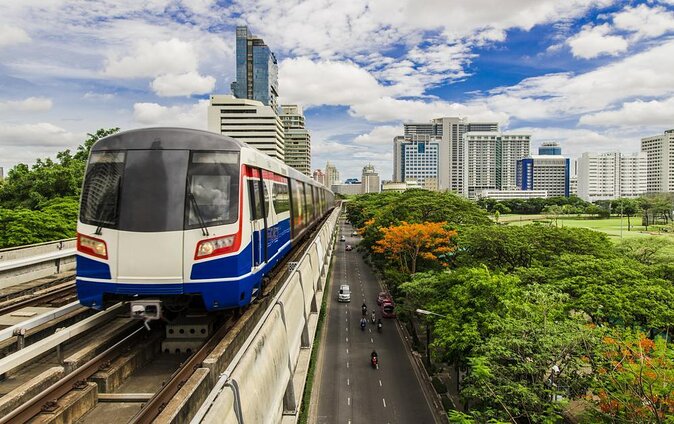 Sukhumvit Road - Sukhumvit Road Sukhumvit Rd, Krung Thep Maha Nakhon, Thailand