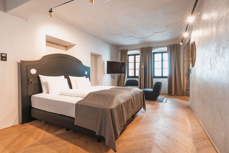 H5 Grauer Bär Studios & More - H5 Grauer Bär Studios & More Hofgasse 5, 6020 Innsbruck, Austria