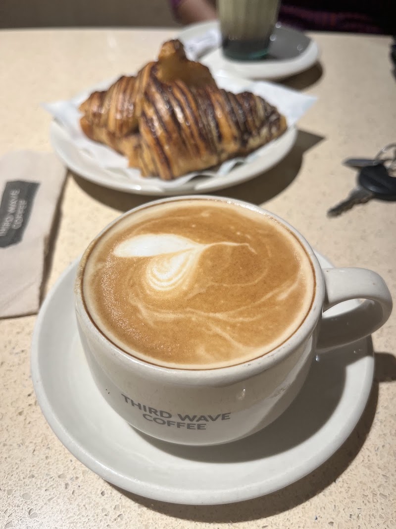 Third Wave Coffee - Third Wave Coffee Shop no.5, 10, North Building, North, Central Ave, opp. Gaurishankar Bunglow, Nilanjali Society, Kalyani Nagar, Pune, Maharashtra 411006, India